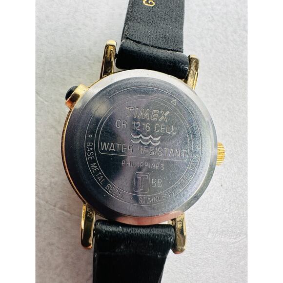 VTG Timex Watch Womens 23mm Gold Tone Classic Water Resistant New Battery - Picture 9 of 11